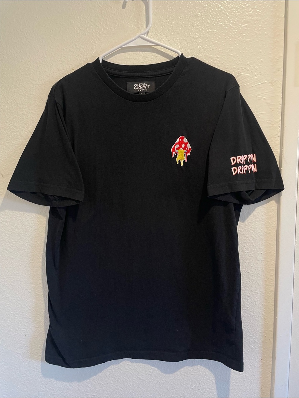 Eighty Eight Brand Drippin Drippin Mushroom Streetwear Tee Black Men's L